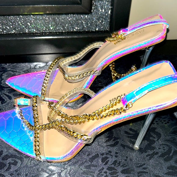 Fashion Nova Shoes - Fashion Nova high heeled brand new Silver, purple and gold chain sandal size 10